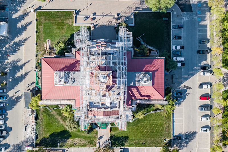 birds eye view of scaffold access build on hertiage building at University of Manitoba